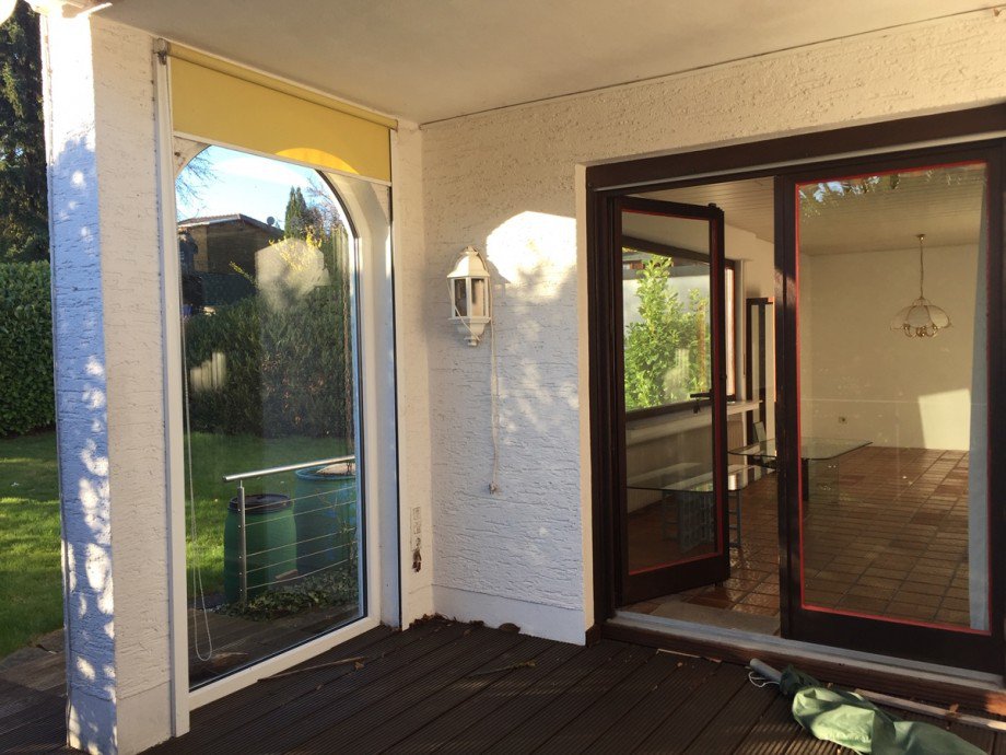 Terrasse mit Markise Einfamilienhaus Much / Marienfeld