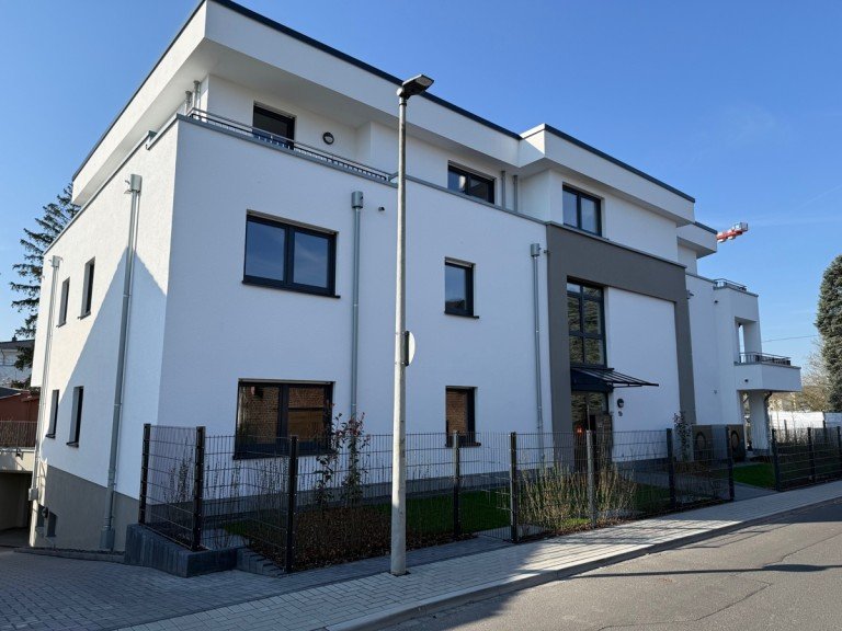 . Sankt Augustin Erdgeschosswohnung SANKT AUGUSTIN ORT, 2 Zi. EG-Wohnung mit ca. 62 m� Wfl. im Neubau, Terrasse, Keller u. TG-Stellplatz