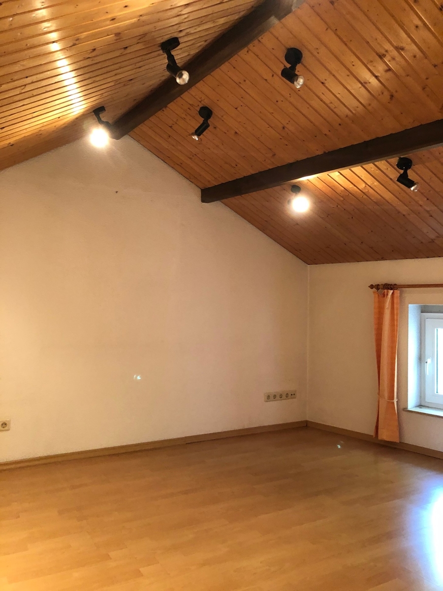 Dachgeschoss Einfamilienhaus Bonn / Endenich