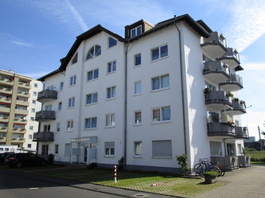 Hausansicht Etagenwohnung Sankt Augustin