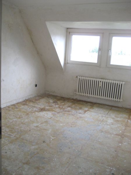 Kinderzimmer 2 Ansicht 2 Dachgeschosswohnung Troisdorf