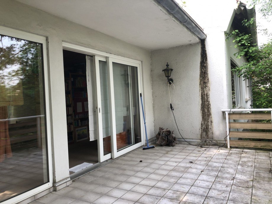 gro�er Balkon vom Anbau Einfamilienhaus Sankt Augustin