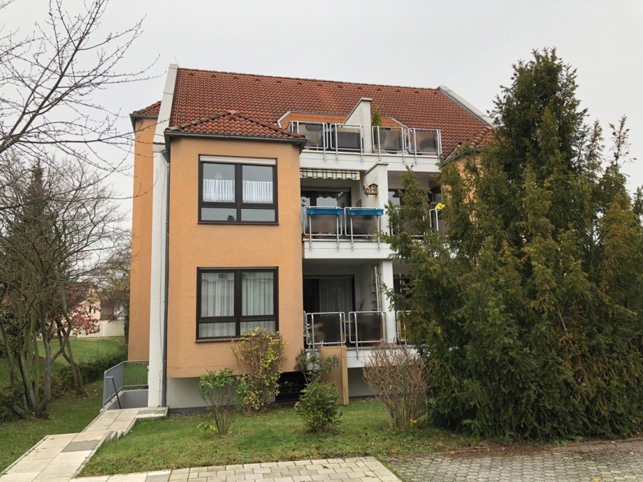 Hausansicht Etagenwohnung Sankt Augustin