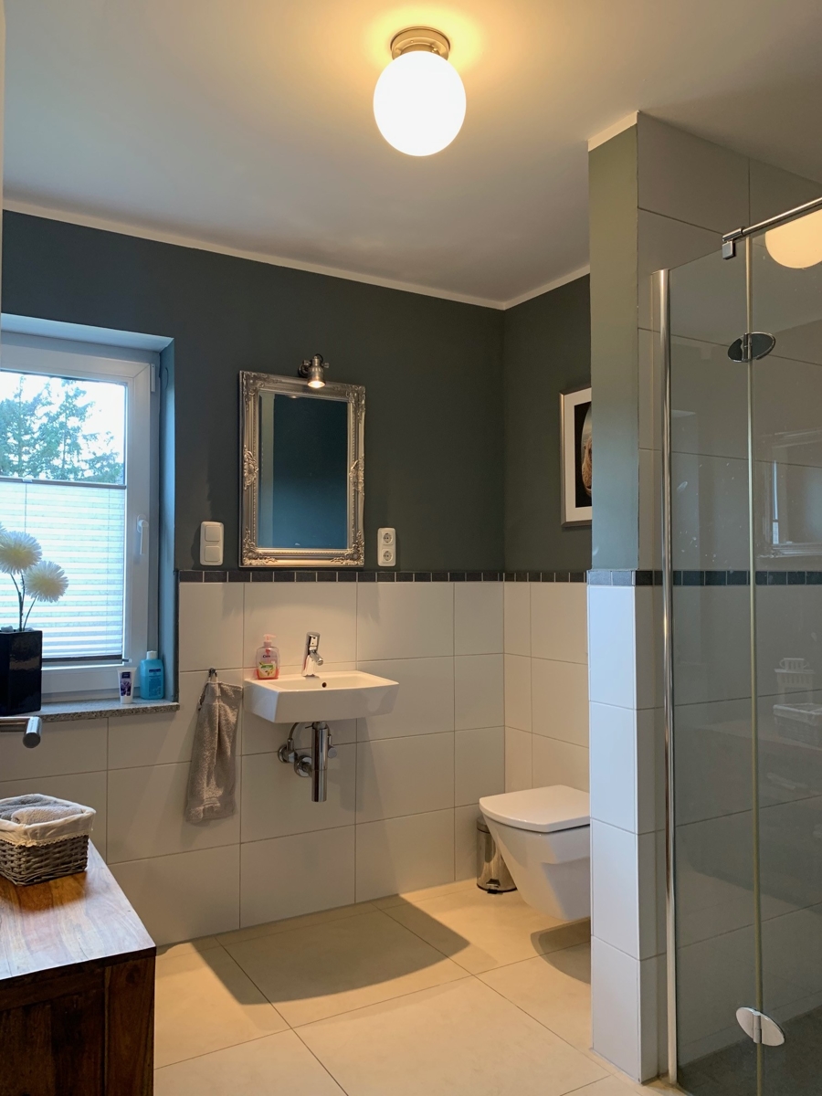 Bad im EG mit Dusche-WC Einfamilienhaus Sankt Augustin