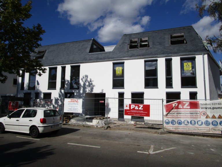 Hausansicht Bonn Etagenwohnung BONN-BEUEL (P�tzchen) - Neubau - 3 Zimmer-Wohnung, ca. 96 m� Wfl., Dachterrasse, Keller, Stellplatz