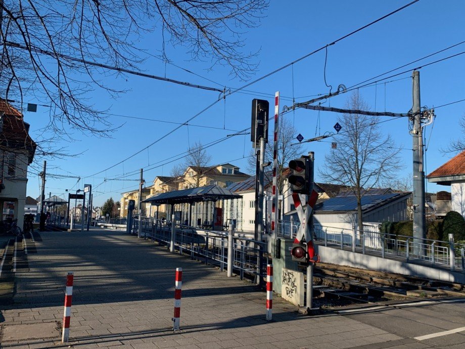 Haltestelle Hangelar Mitte Doppelhaush�lfte Bonn / Beuel-Mitte