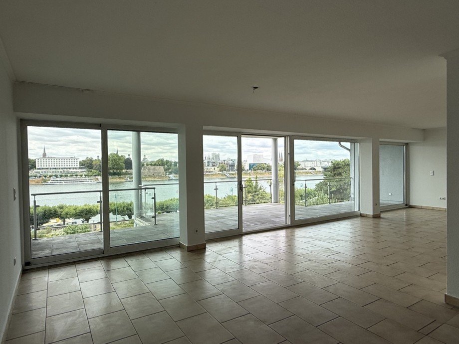 - Etagenwohnung Bonn