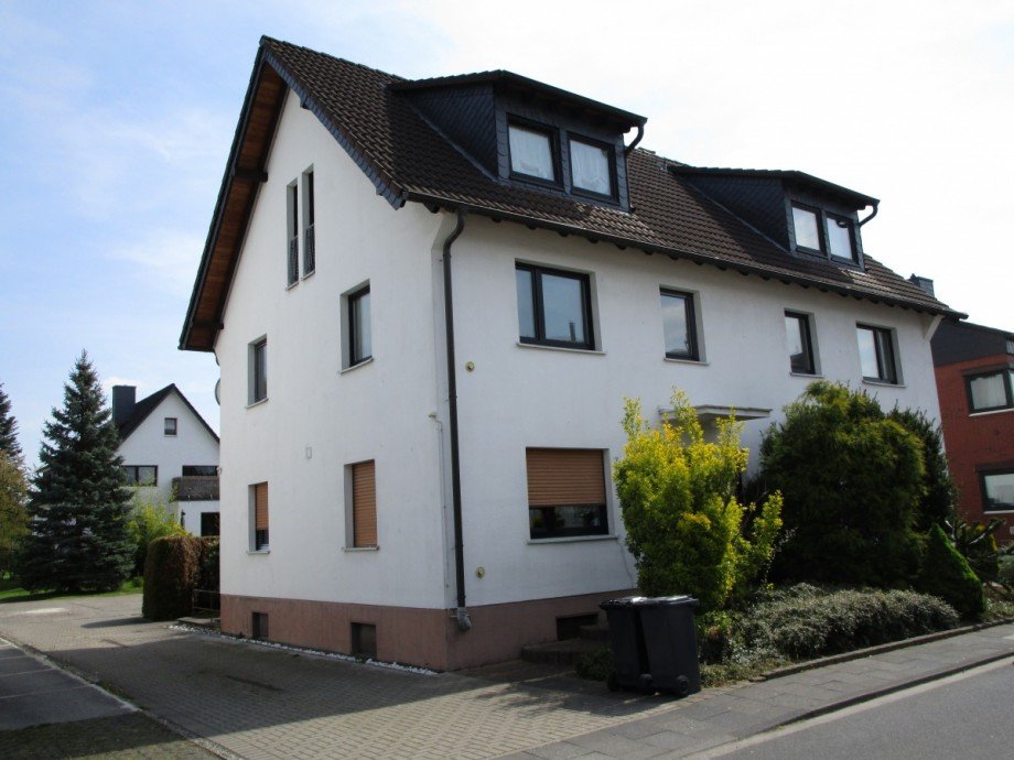 Doppelhaush�lften Mehrfamilienhaus Lohmar