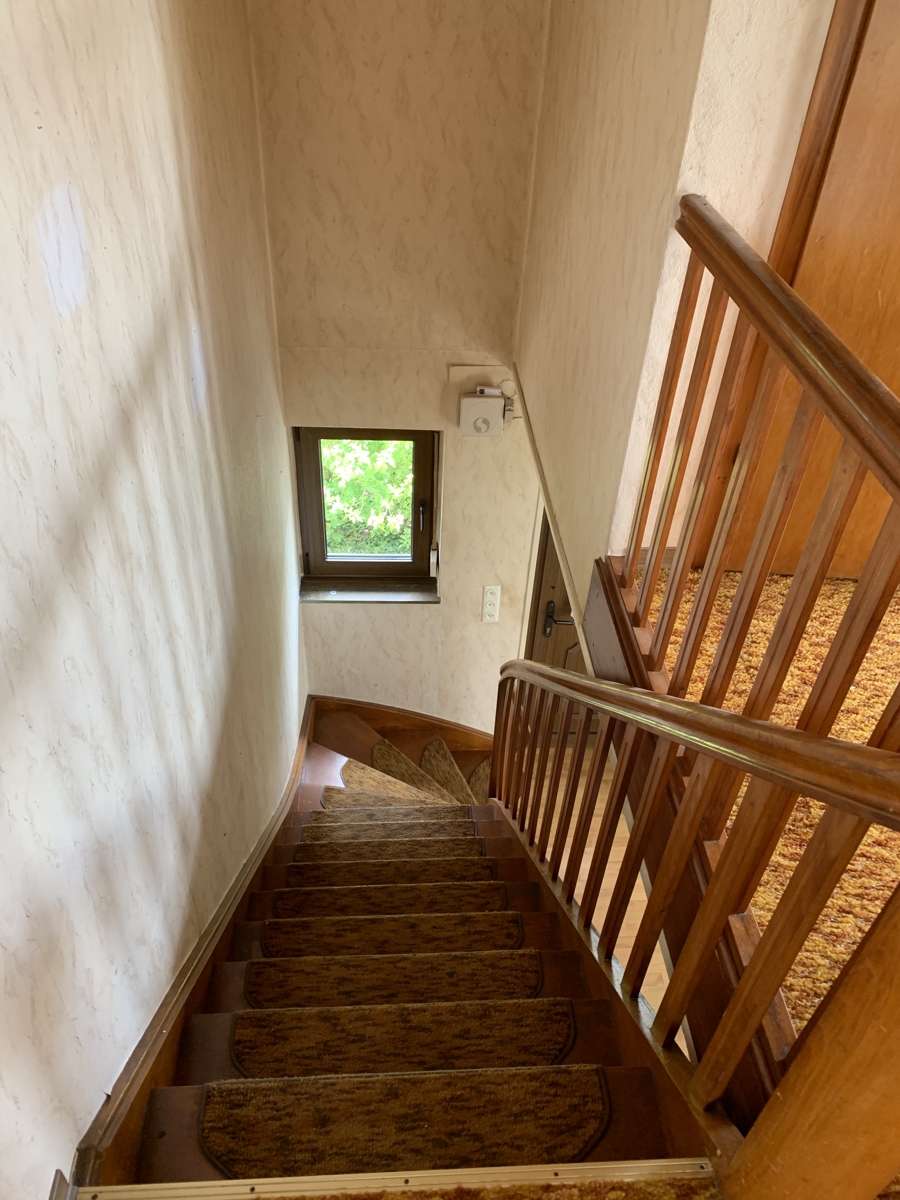 Treppe ins OG Einfamilienhaus Rheinbach