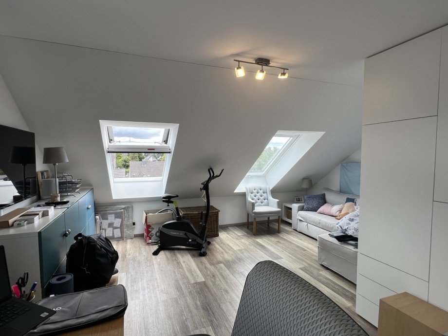 Dachstudio Doppelhaush�lfte Pulheim / Geyen