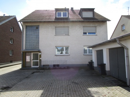 R�ckansicht / Eingang Etagenwohnung Sankt Augustin / Menden (Rheinland)