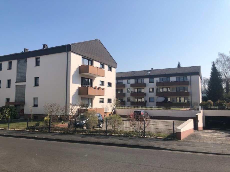 Blick von der Strasse Erdgeschosswohnung Sankt Augustin
