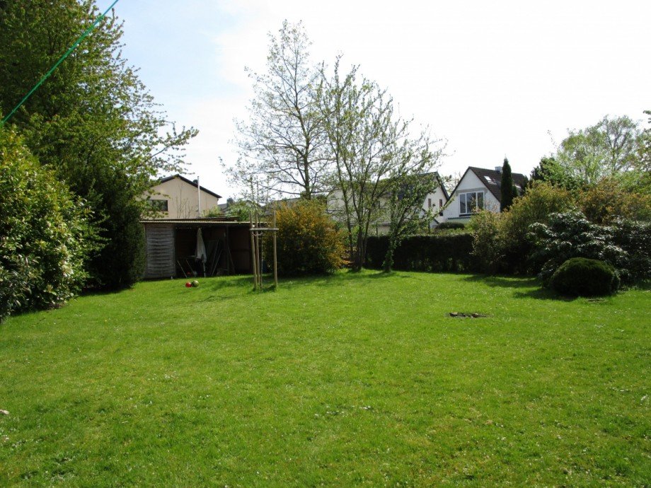 Garten / Grundst�ck Mehrfamilienhaus Lohmar