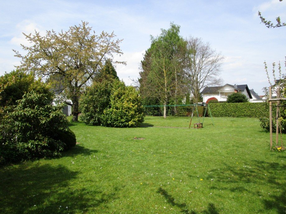 Garten Mehrfamilienhaus Lohmar