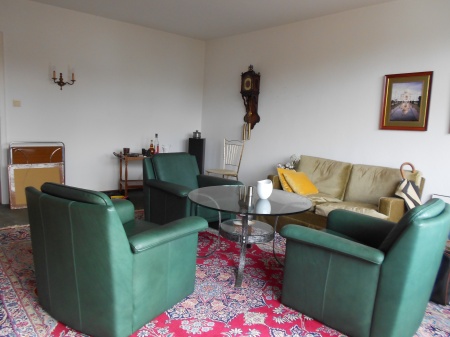 Wohn,- Esszimmer Etagenwohnung D�sseldorf