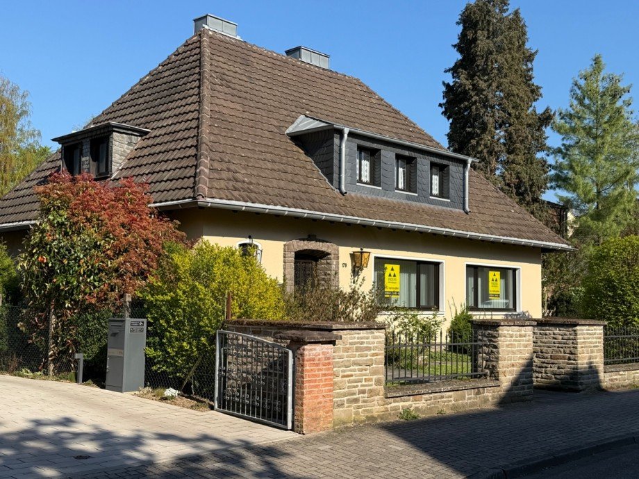 Hausansicht Einfamilienhaus Bonn
