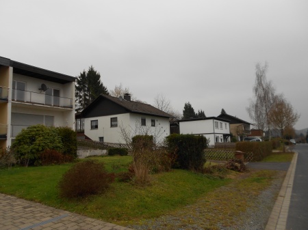 Stra�enansicht Doppelhaush�lfte Ruppichteroth