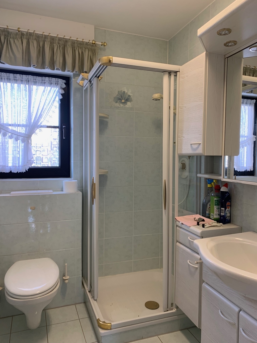 Duschbad mit WC Einfamilienhaus Bad Honnef