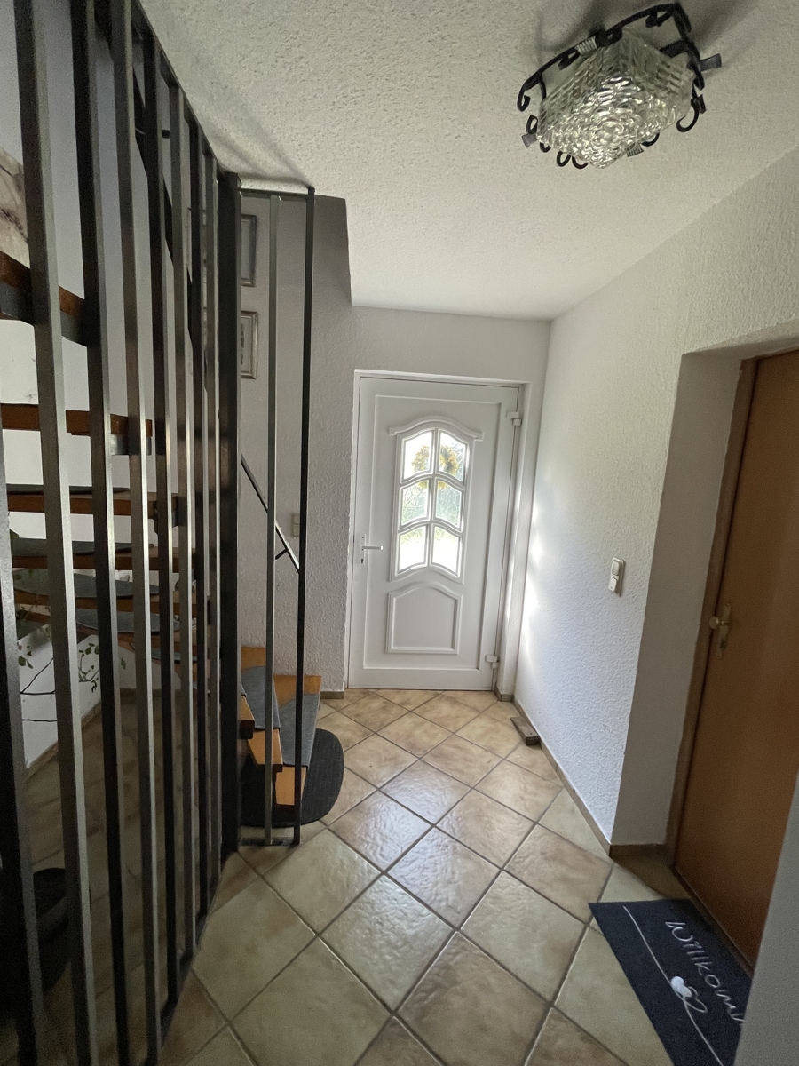 Hausflur Mehrfamilienhaus Asbach