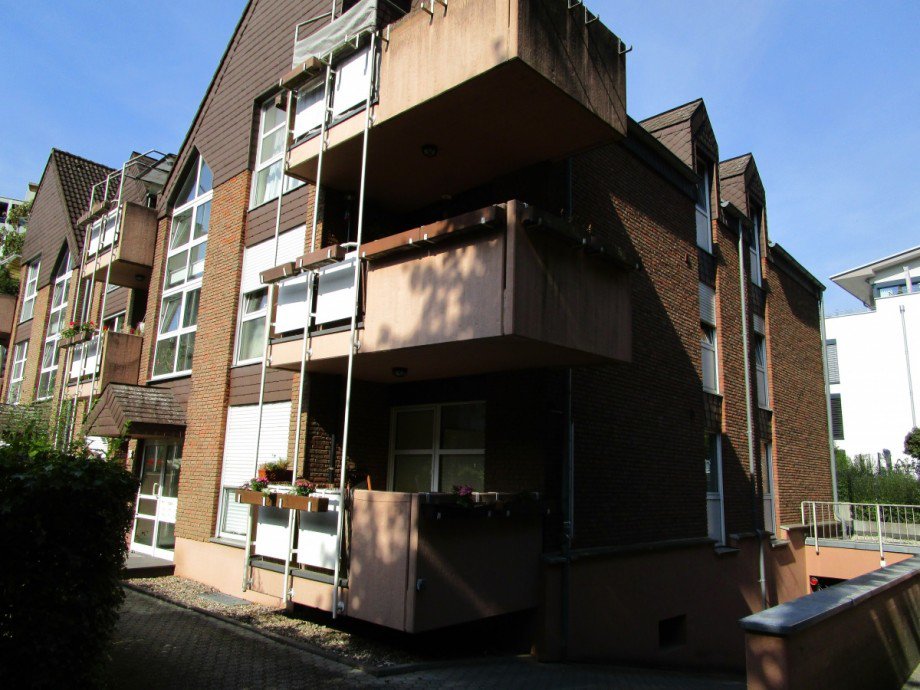 Hausansicht Dachgeschosswohnung Siegburg
