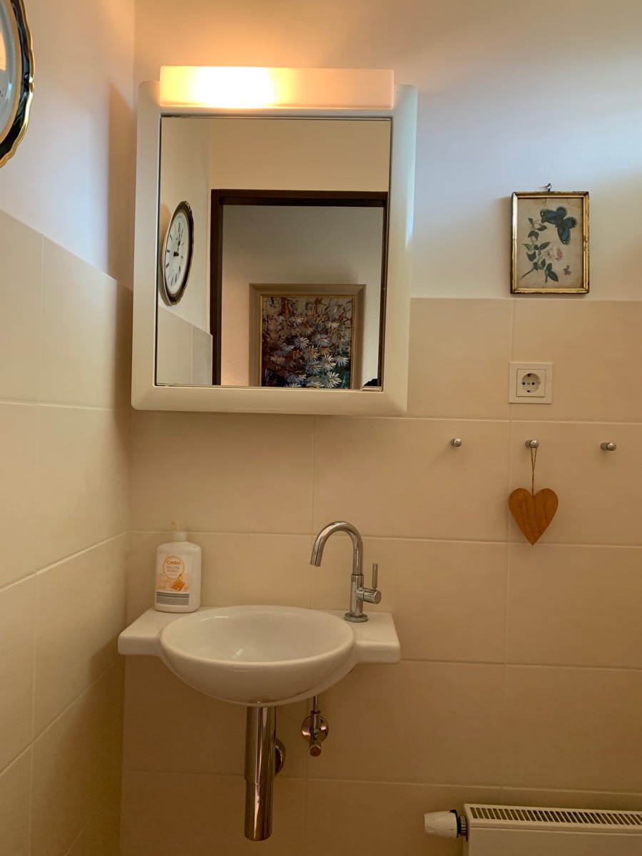 G�ste-WC im EG Reihenhaus Sankt Augustin