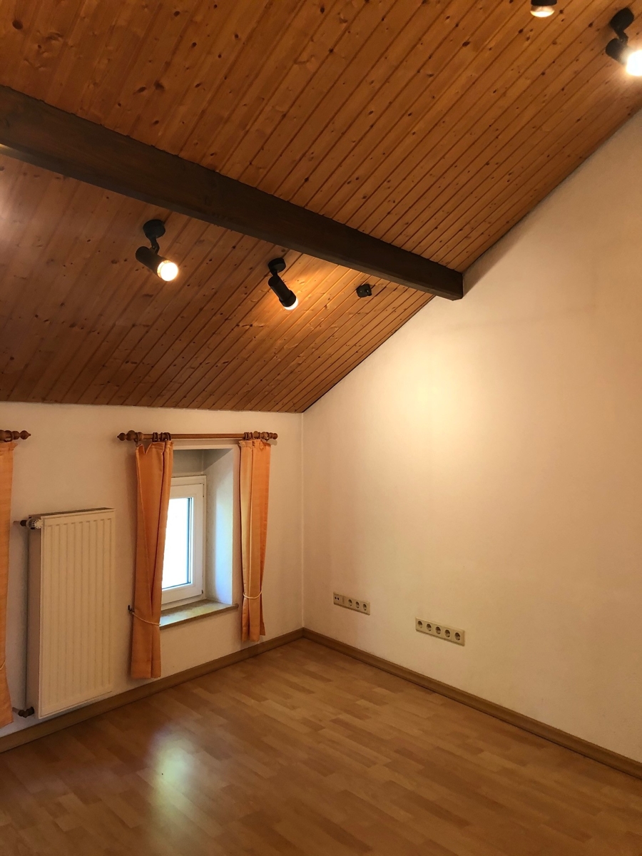 Dachgeschoss Einfamilienhaus Bonn / Endenich