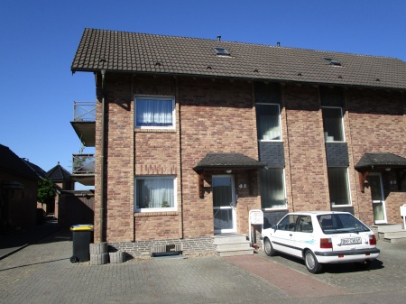 Hausansicht Etagenwohnung Wesseling