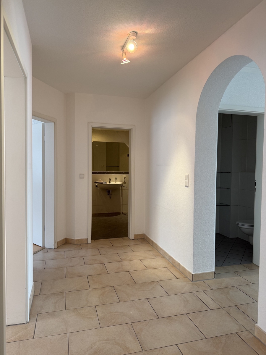 - Etagenwohnung Bonn