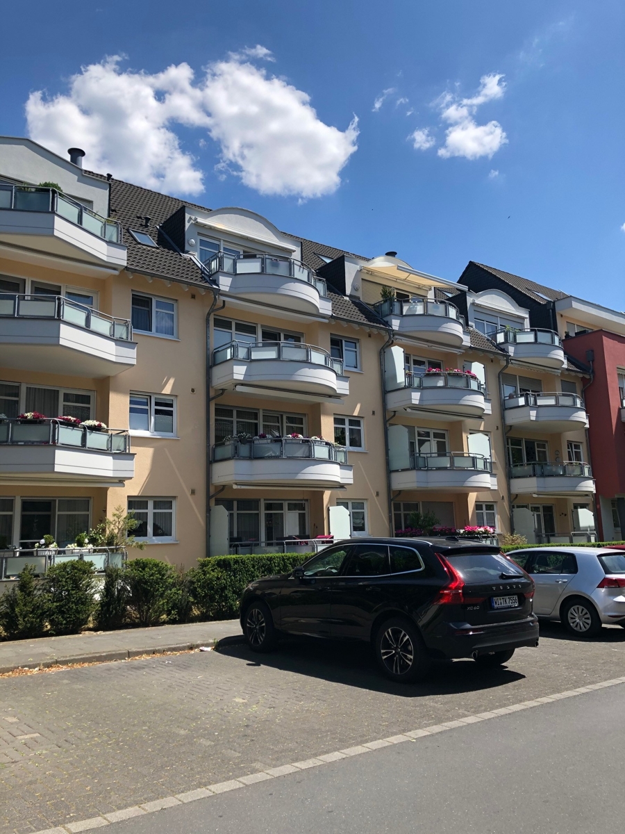 Westansicht Etagenwohnung Troisdorf