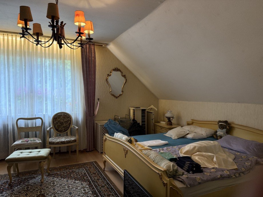 Elternschafzimmer im OG Einfamilienhaus Troisdorf