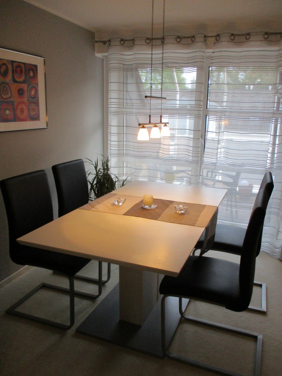 Wohn-, Esszimmer Dachgeschosswohnung Siegburg