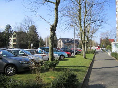 Parkplatz direkt vor dem Haus Erdgeschosswohnung Sankt Augustin / Niederpleis