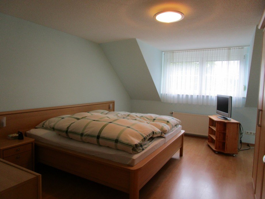 Schlafzimmer Doppelhaush�lfte Sankt Augustin / Niederpleis