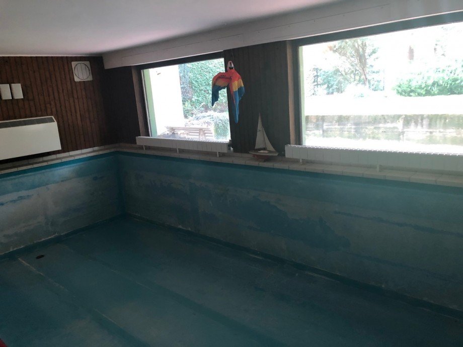 Schwimmbad im UG Einfamilienhaus Sankt Augustin