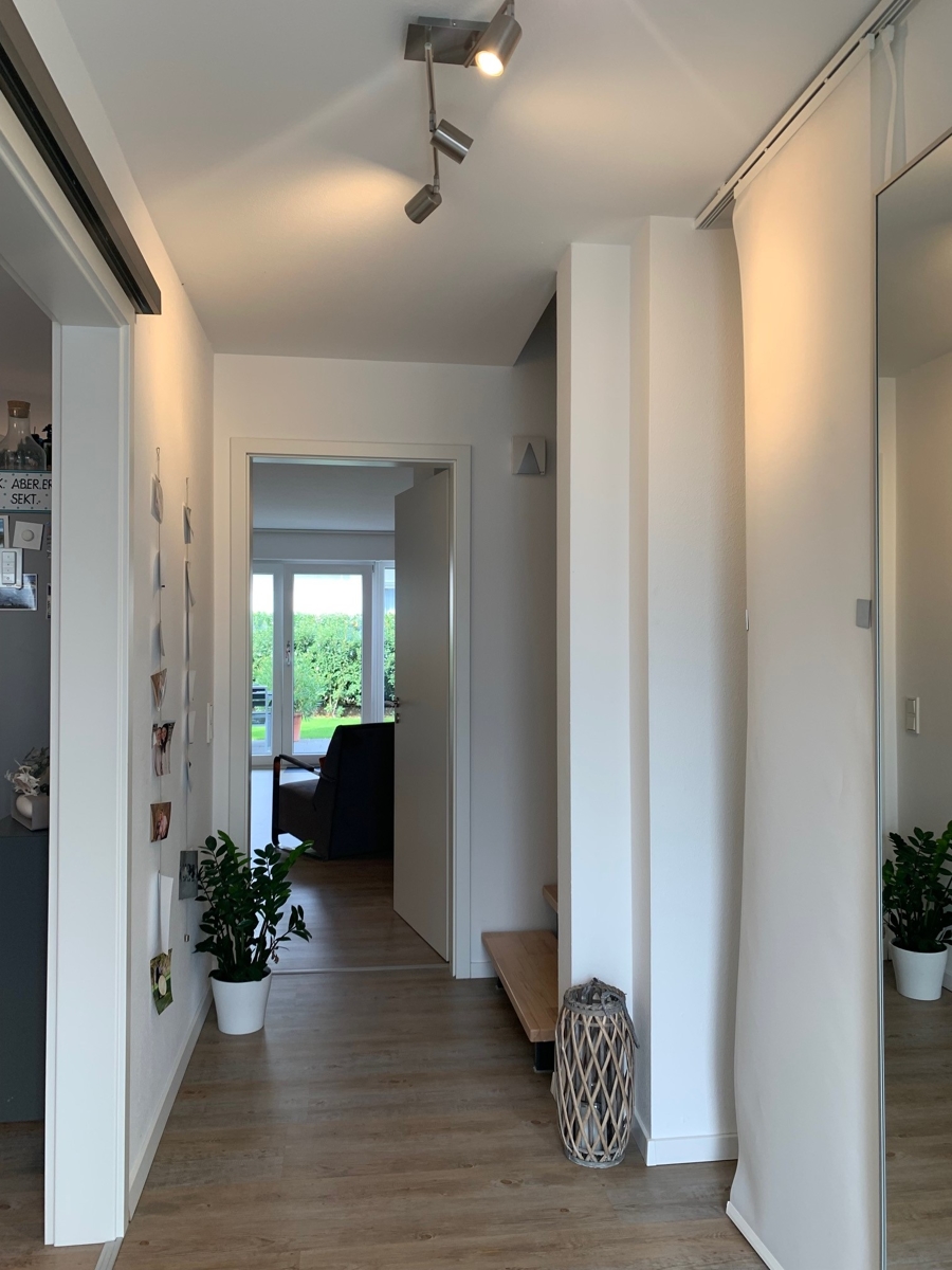 Flur / Diele im EG Reihenendhaus Niederkassel