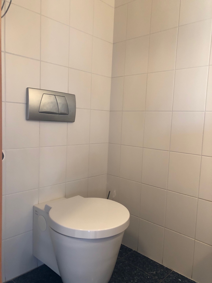 G�ste-WC im EG Doppelhaush�lfte Sankt Augustin