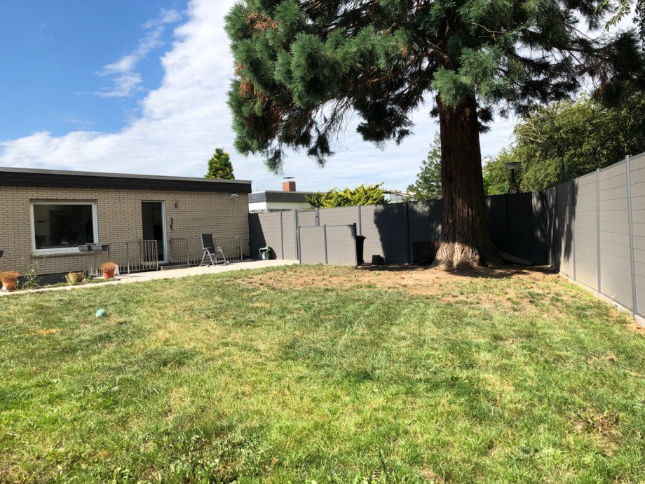 Blick in den Garten Bungalow Troisdorf-Sieglar