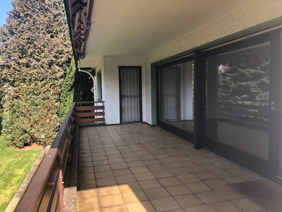 Balkon/Terrasse im EG Einfamilienhaus Sankt Augustin