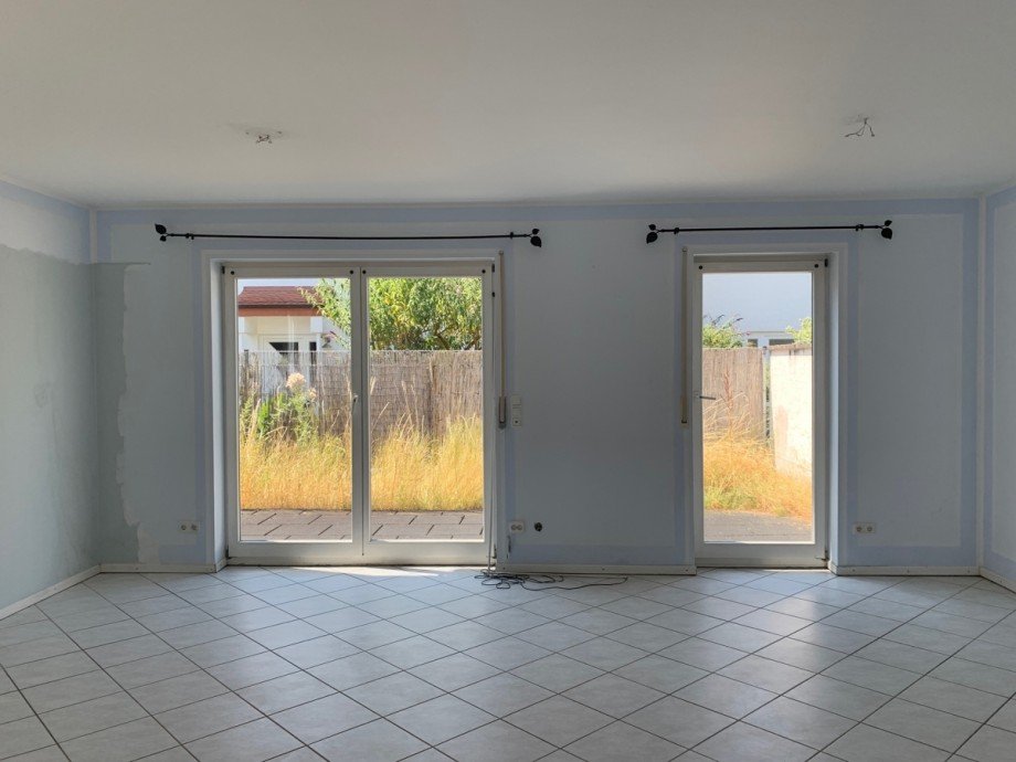 Wohn,- Esszimmer Doppelhaush�lfte Niederkassel