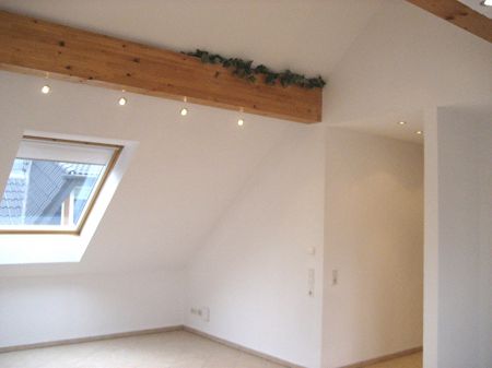 Wohnzimmer Ansicht 4 Dachgeschosswohnung K�ln