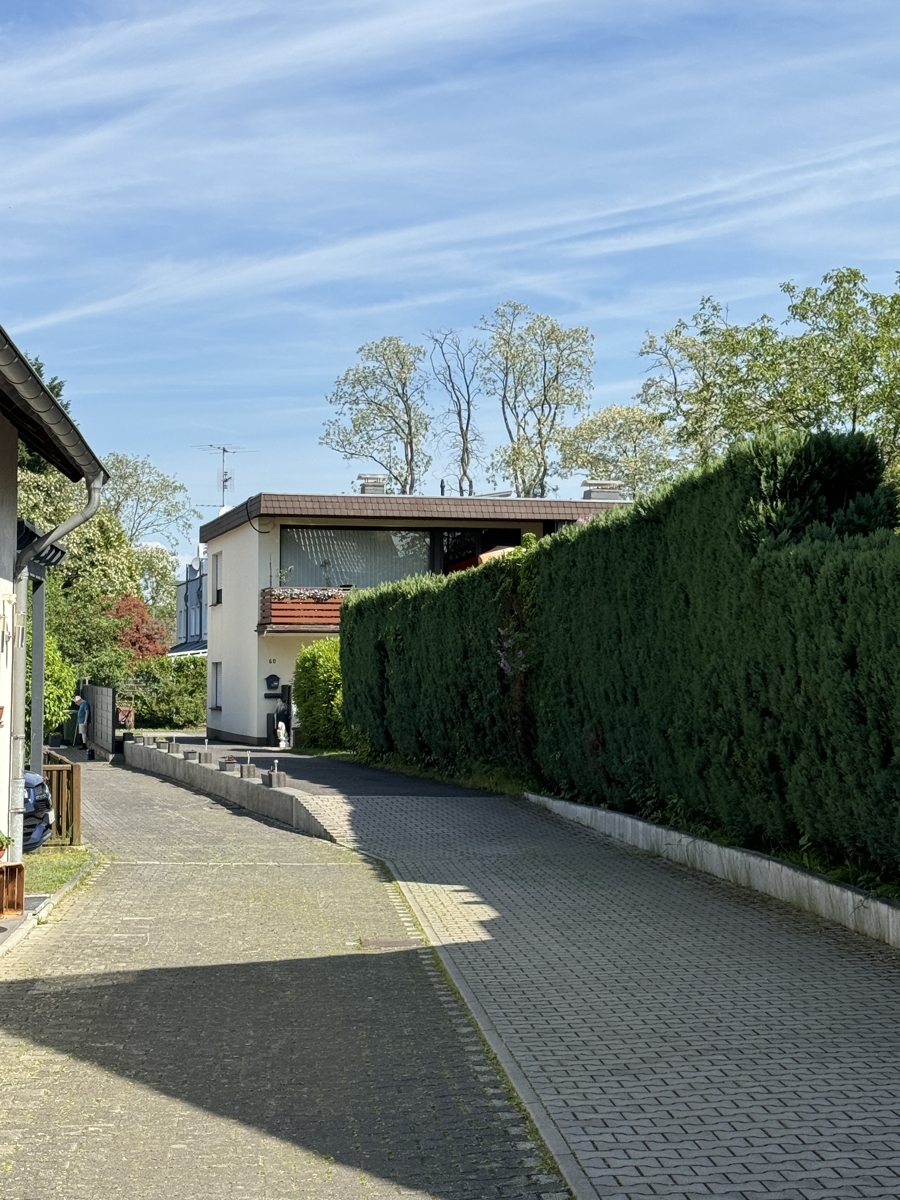 Zufahrt Zweifamilienhaus R�srath