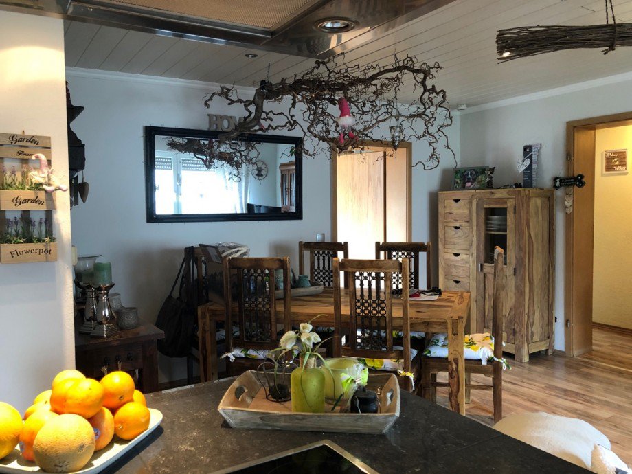 Wohn,- Essbereich Etagenwohnung Niederkassel