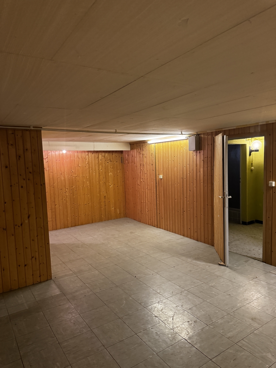 Hobbyraum im Keller Reihenmittelhaus Bonn / Heiderhof