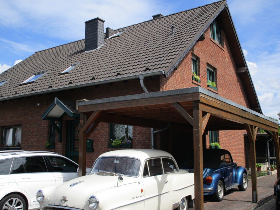 DHH mit Carport Doppelhaush�lfte Sankt Augustin