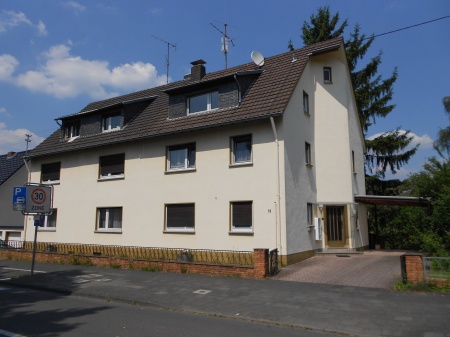 Au�enansicht Sankt Augustin - Hangelar Etagenwohnung SANKT AUGUSTIN - HANGELAR in zentraler Lage, 2 Zimmer - Dachgeschosswohnung mit ca. 52 m� Wfl.