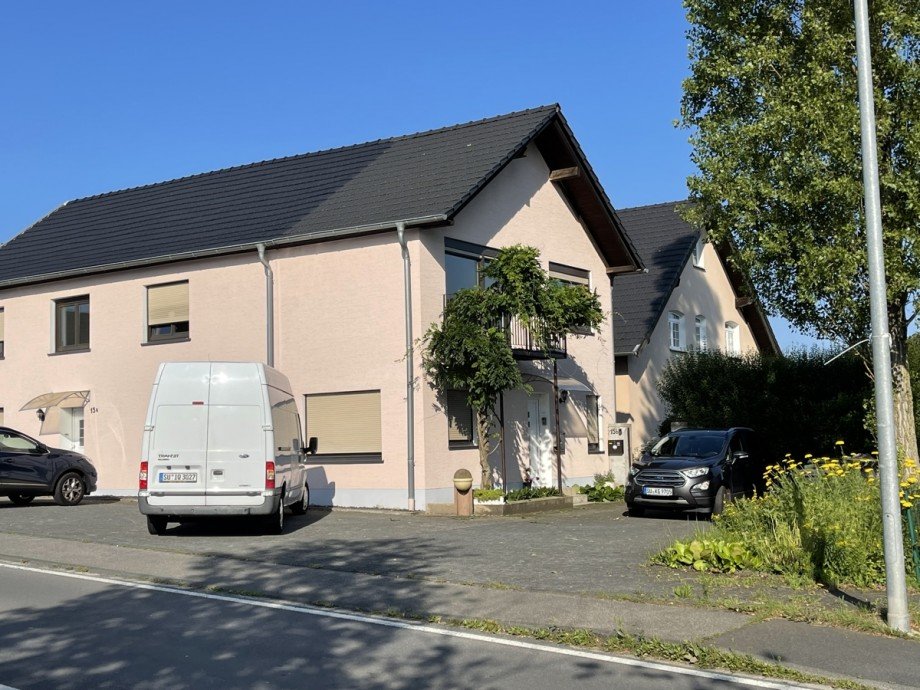 Aussenansicht Etagenwohnung Lohmar / Birk
