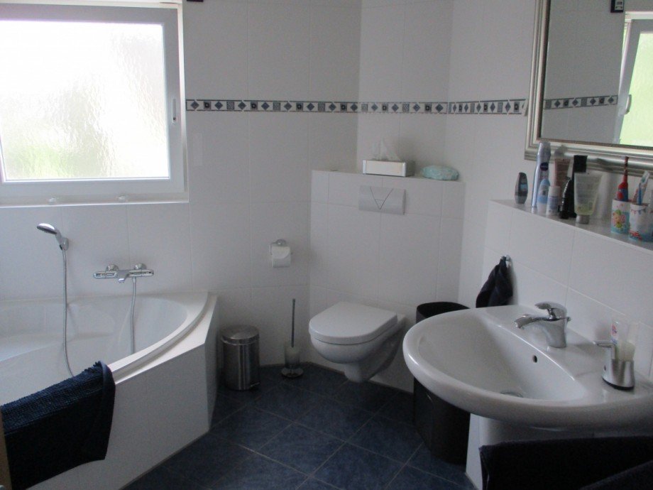 Badezimmer Doppelhaush�lfte Lohmar