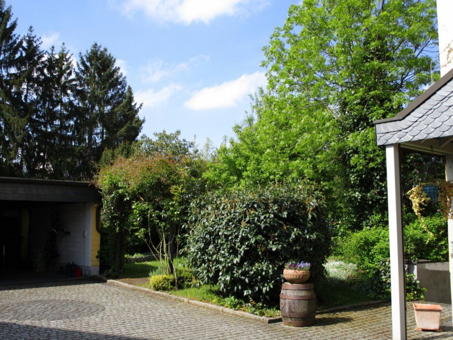 Zufahrt Garage Mehrfamilienhaus Sankt Augustin