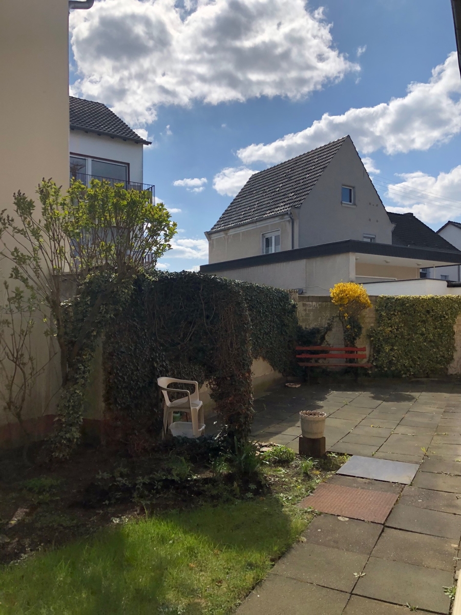 Blick in den Garten Doppelhaush�lfte Sankt Augustin