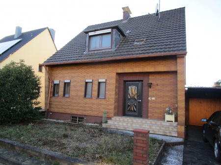 Hausansicht -Strasse- Einfamilienhaus Sankt Augustin
